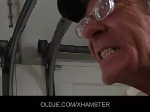 Mature séduit les fi ...