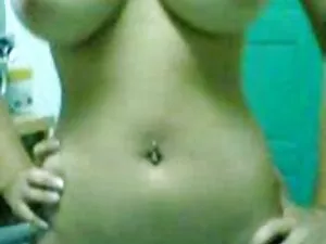 Ebony teen je cherch ...