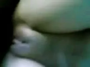 Bite fou MILF les si ...
